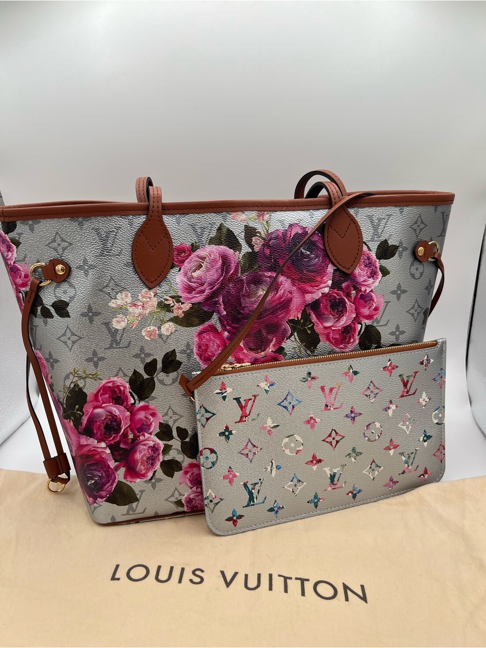 LOUIS VUITTON NEVERFULL MM GARDEN FLOWER ROSES SILVER Metallic BAG Pouch RARE😍🔥 - Picture 4 of 16
